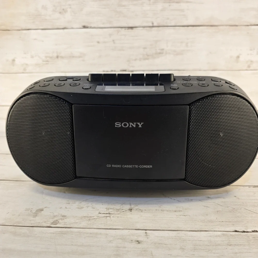 TESTED Sony CFD-S70 Portable CD Player Cassette Radio Boombox Black Mega Bass